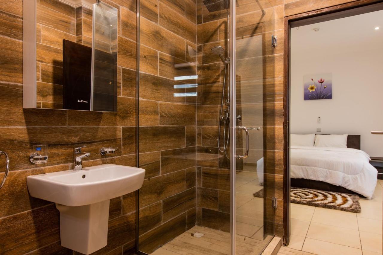 Accra Fine Suites - Holi Flats Airport Residential Eksteriør bilde